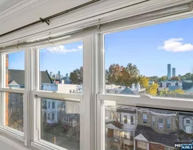 154 Bowers Street 4B, Jersey City, NJ 07307