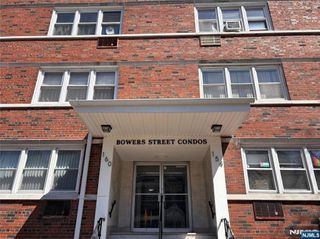 154 Bowers Street 4B, Jersey City, NJ 07307