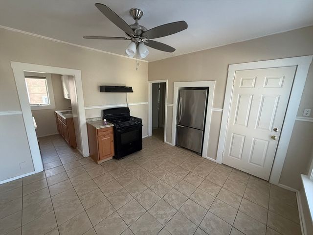 11 New Hampshire Ave 2, Haverhill, MA 01835