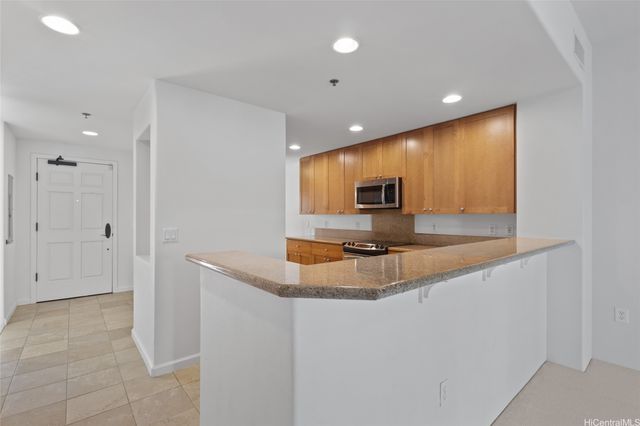 520 Lunalilo Home Road 7218, Honolulu, HI 96825