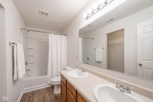 7631 Charlotte Drive, Ingalls, IN 46048