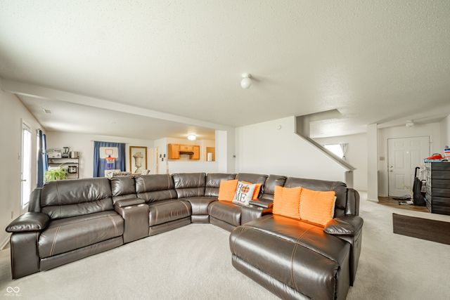 7631 Charlotte Drive, Ingalls, IN 46048