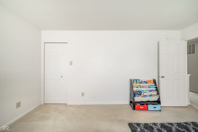 7631 Charlotte Drive, Ingalls, IN 46048