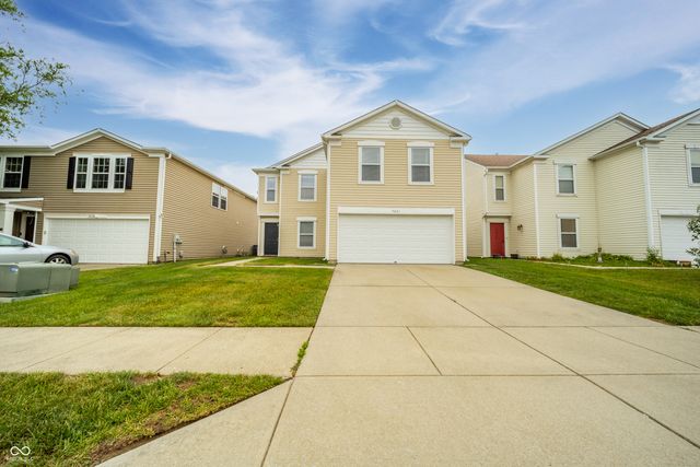 7631 Charlotte Drive, Ingalls, IN 46048