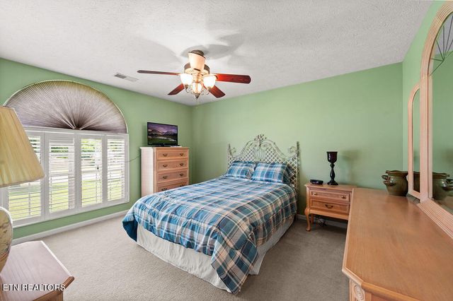 674 Southview Circle, Kodak, TN 37764