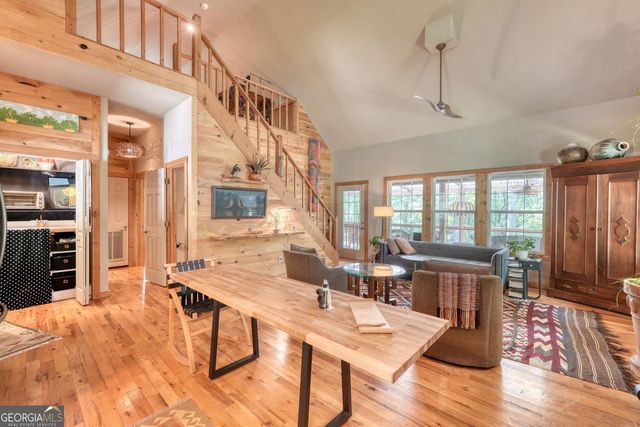136 Honeybell Lane, Blairsville, GA 30512
