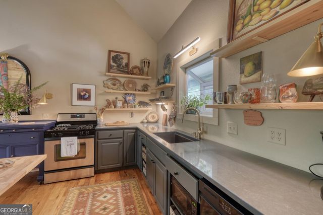 136 Honeybell Lane, Blairsville, GA 30512