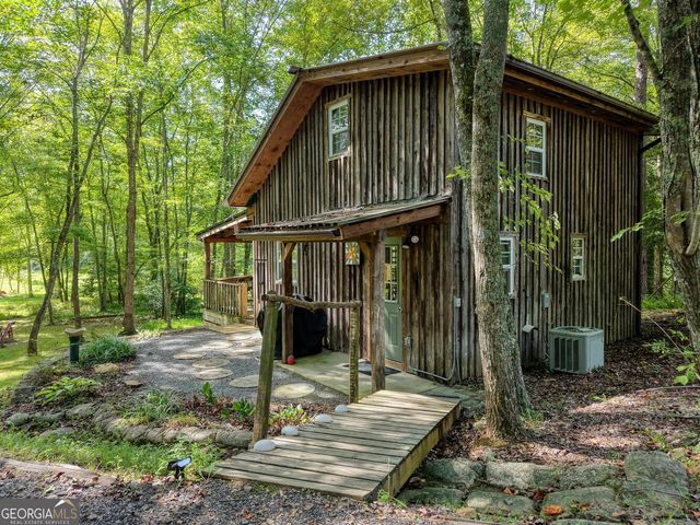 136 Honeybell Lane, Blairsville, GA 30512