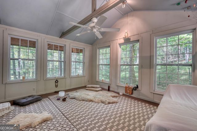 136 Honeybell Lane, Blairsville, GA 30512