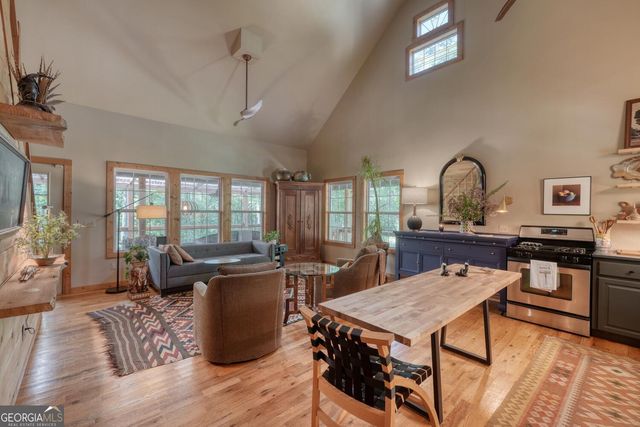 136 Honeybell Lane, Blairsville, GA 30512