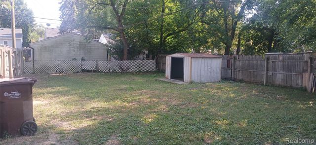 26241 Annapolis Street, Dearborn Heights, MI 48125