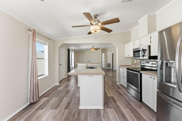 50989 HIGHWAY 27 204, Davenport, FL 33897