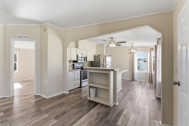 50989 HIGHWAY 27 204, Davenport, FL 33897