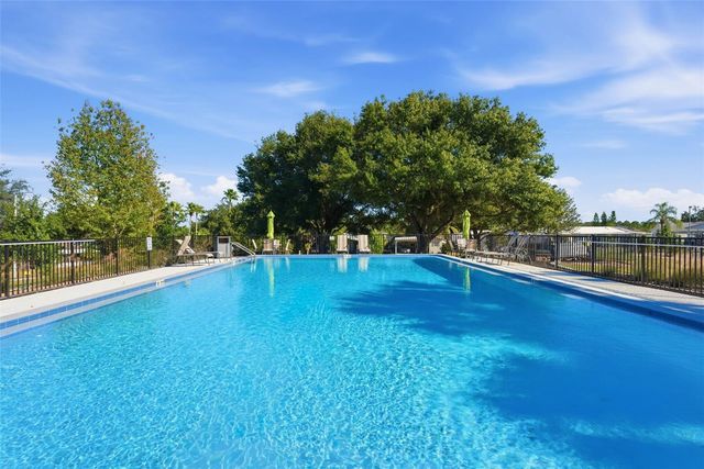 50989 HIGHWAY 27 204, Davenport, FL 33897