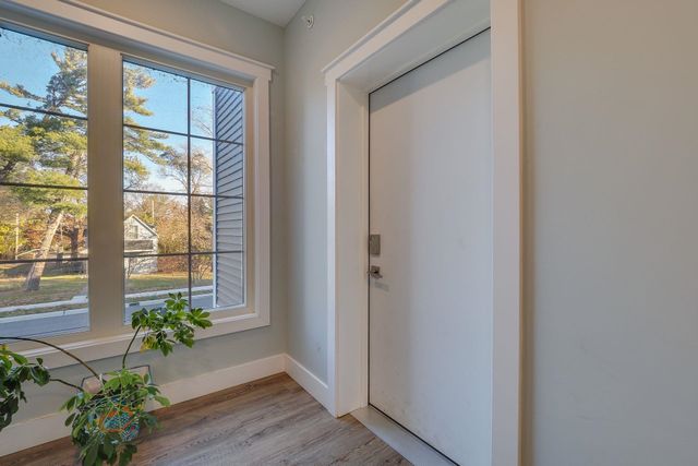 914 E Front Street 12, Traverse City, MI 49686