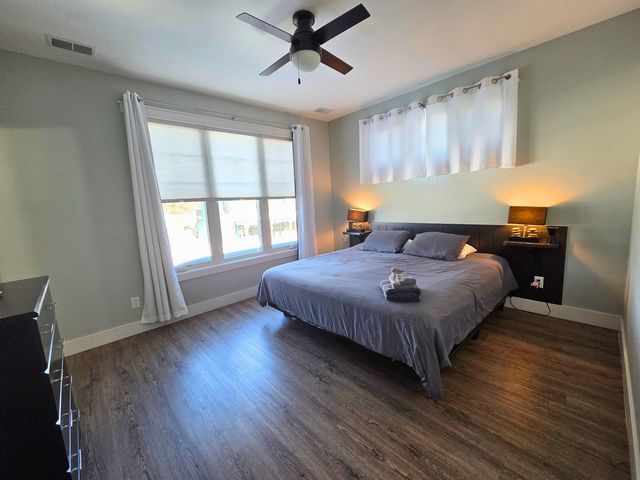 914 E Front Street 12, Traverse City, MI 49686