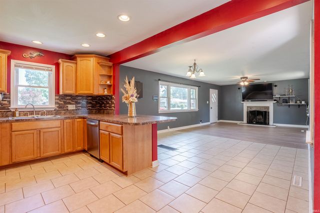 2153 Adams Avenue, Evansville, IN 47714