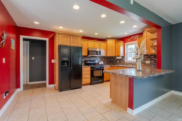 2153 Adams Avenue, Evansville, IN 47714