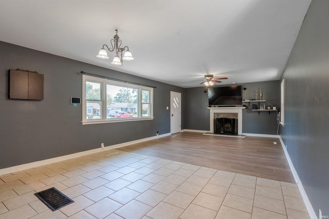 2153 Adams Avenue, Evansville, IN 47714
