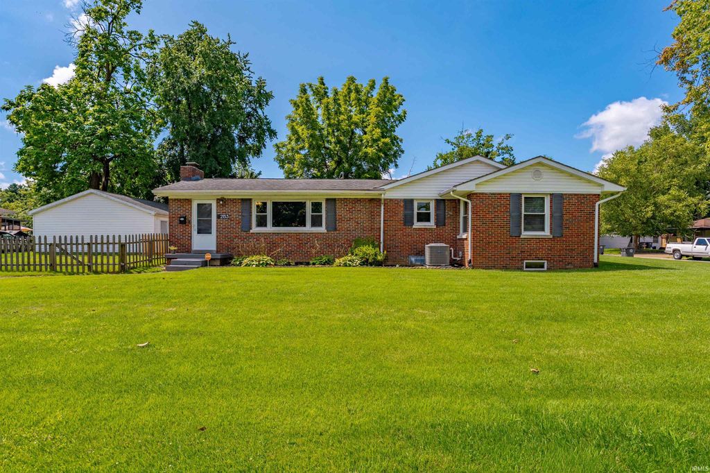 2153 Adams Avenue, Evansville, IN 47714