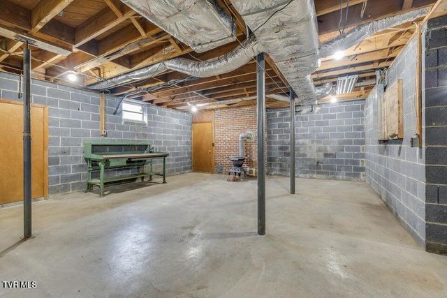 724 Dinsmore Street Street, Kingsport, TN 37660