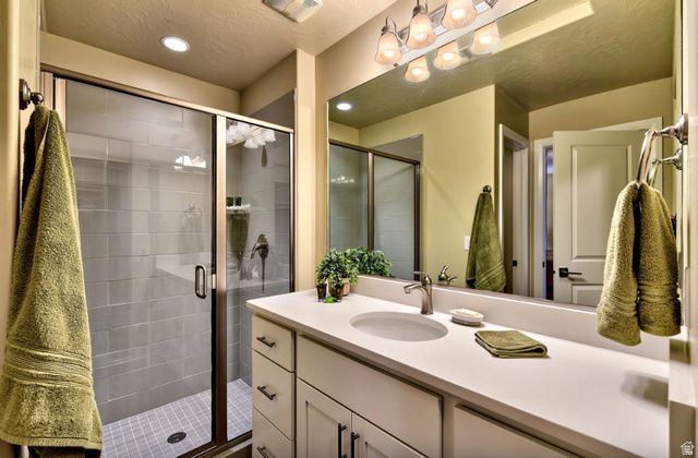 1622 W CANYON TREE DR, St. George, UT 84770