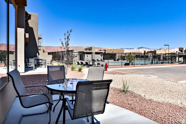 1622 W CANYON TREE DR, St. George, UT 84770