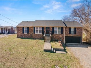 669 McPherson Dr # A, Nashville, TN 37221