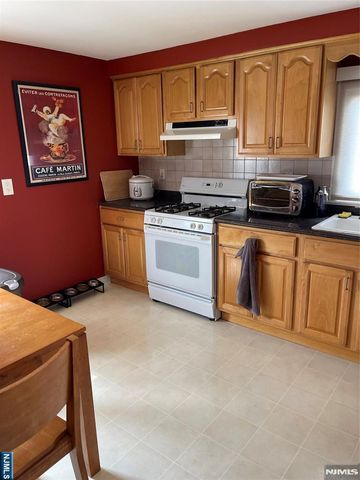 671 Chase Avenue, Lyndhurst, NJ 07071