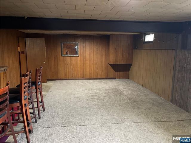 671 Chase Avenue, Lyndhurst, NJ 07071