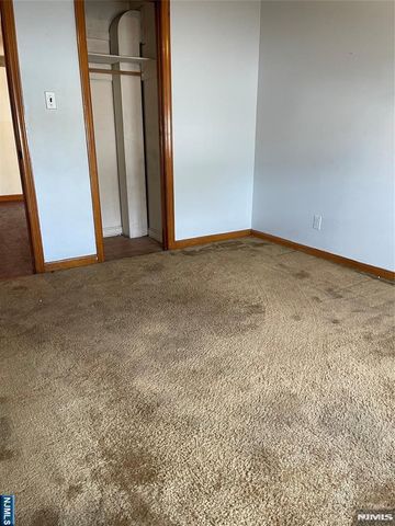 671 Chase Avenue, Lyndhurst, NJ 07071