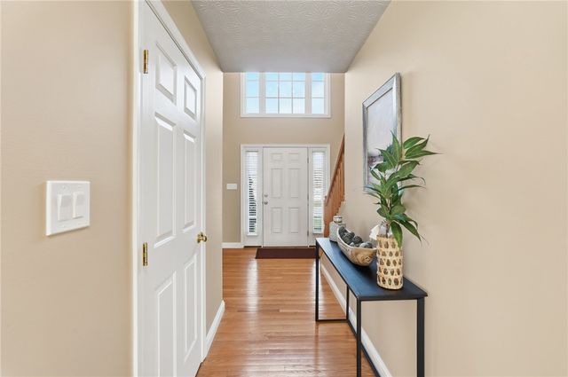 1800 Olde Haley Drive, Centerville, OH 45458