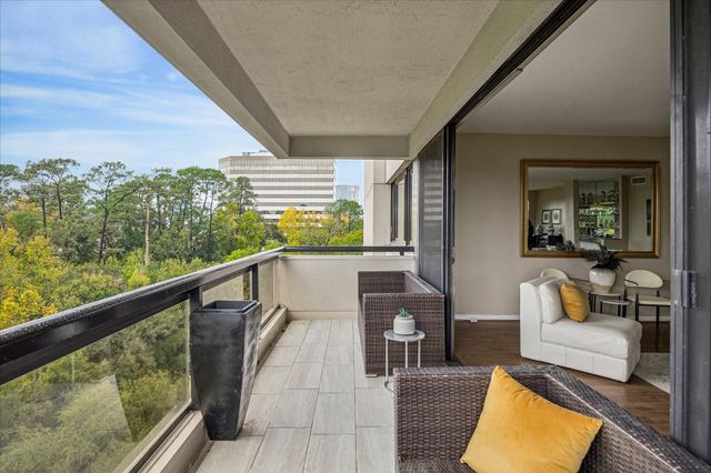 49 Briar Hollow Lane 505, Houston, TX 77027