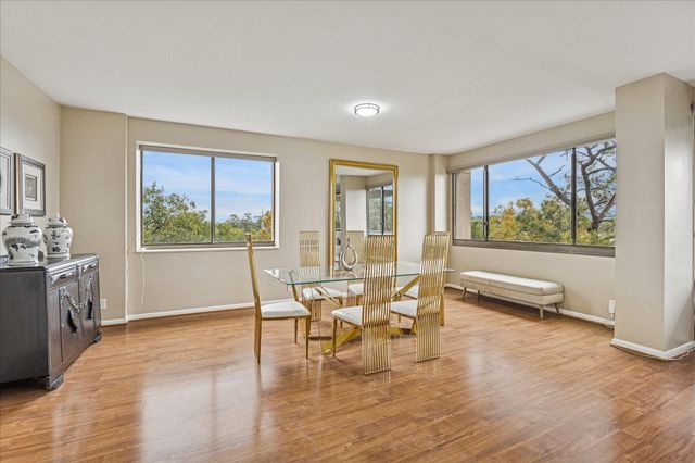 49 Briar Hollow Lane 505, Houston, TX 77027