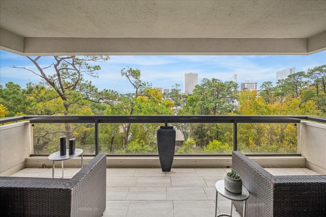 49 Briar Hollow Lane 505, Houston, TX 77027