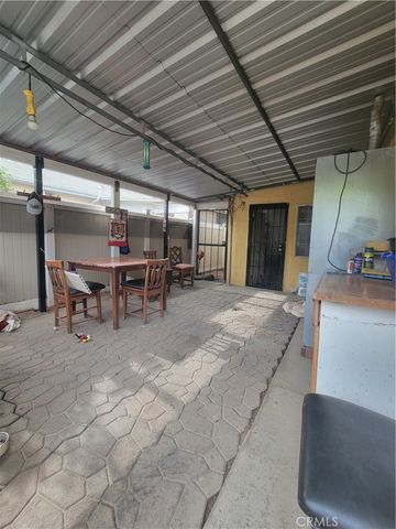 8567 Trey Avenue, Riverside, CA 92503