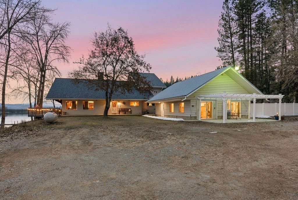 6201 A S LeClerc Rd, Newport, WA 99156