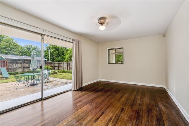 1601 DELMONT RD, Memphis, TN 38117