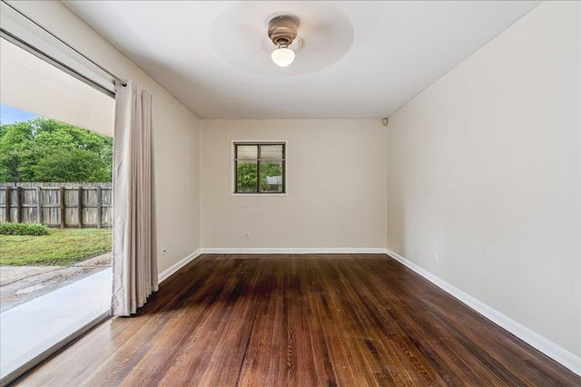 1601 DELMONT RD, Memphis, TN 38117
