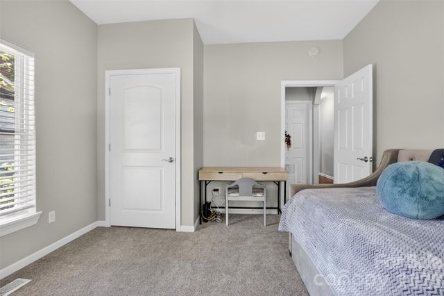 225 E End Avenue, Statesville, NC 28677