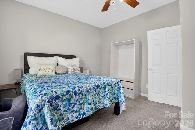 225 E End Avenue, Statesville, NC 28677