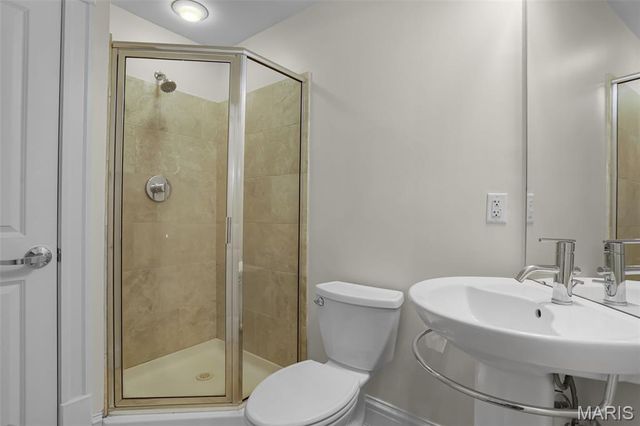 6115 Washington Boulevard 102, St Louis, MO 63112