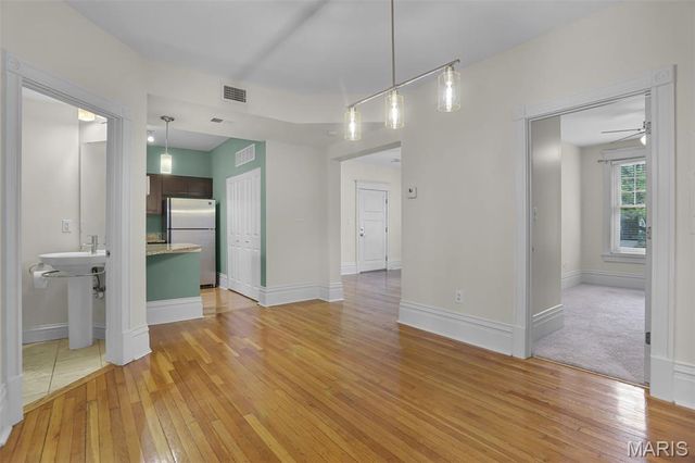 6115 Washington Boulevard 102, St Louis, MO 63112