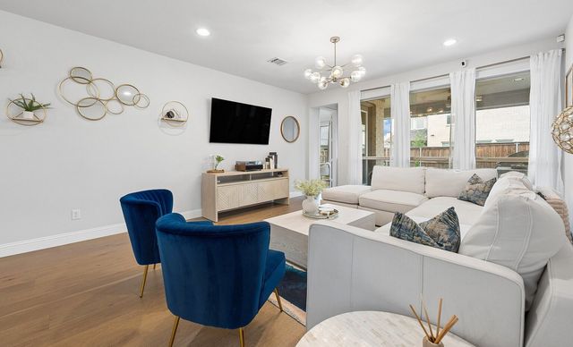 8471 Colburn, The Colony, TX 75056