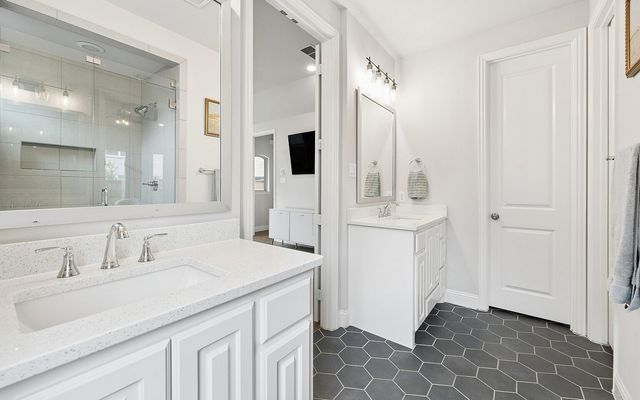 8471 Colburn, The Colony, TX 75056