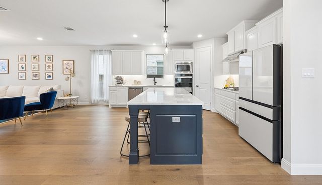 8471 Colburn, The Colony, TX 75056