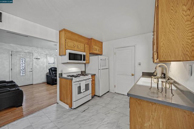 205 John Gildi Ave, Antioch, CA 94509