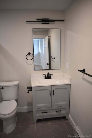 54 Dixwell Avenue Lower, New Haven, CT 06511