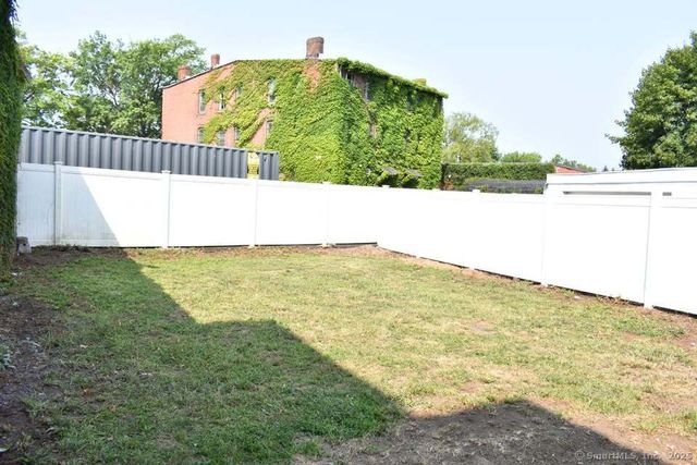 54 Dixwell Avenue Lower, New Haven, CT 06511