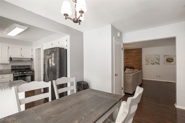 15446 Drake Road, Strongsville, OH 44136